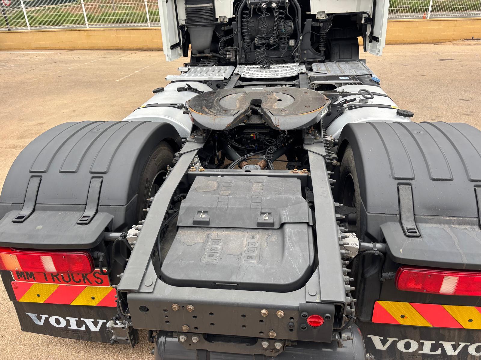 
								Cabeza tractora Volvo FH13 500 4×2 Diesel Euro 6 usada full									