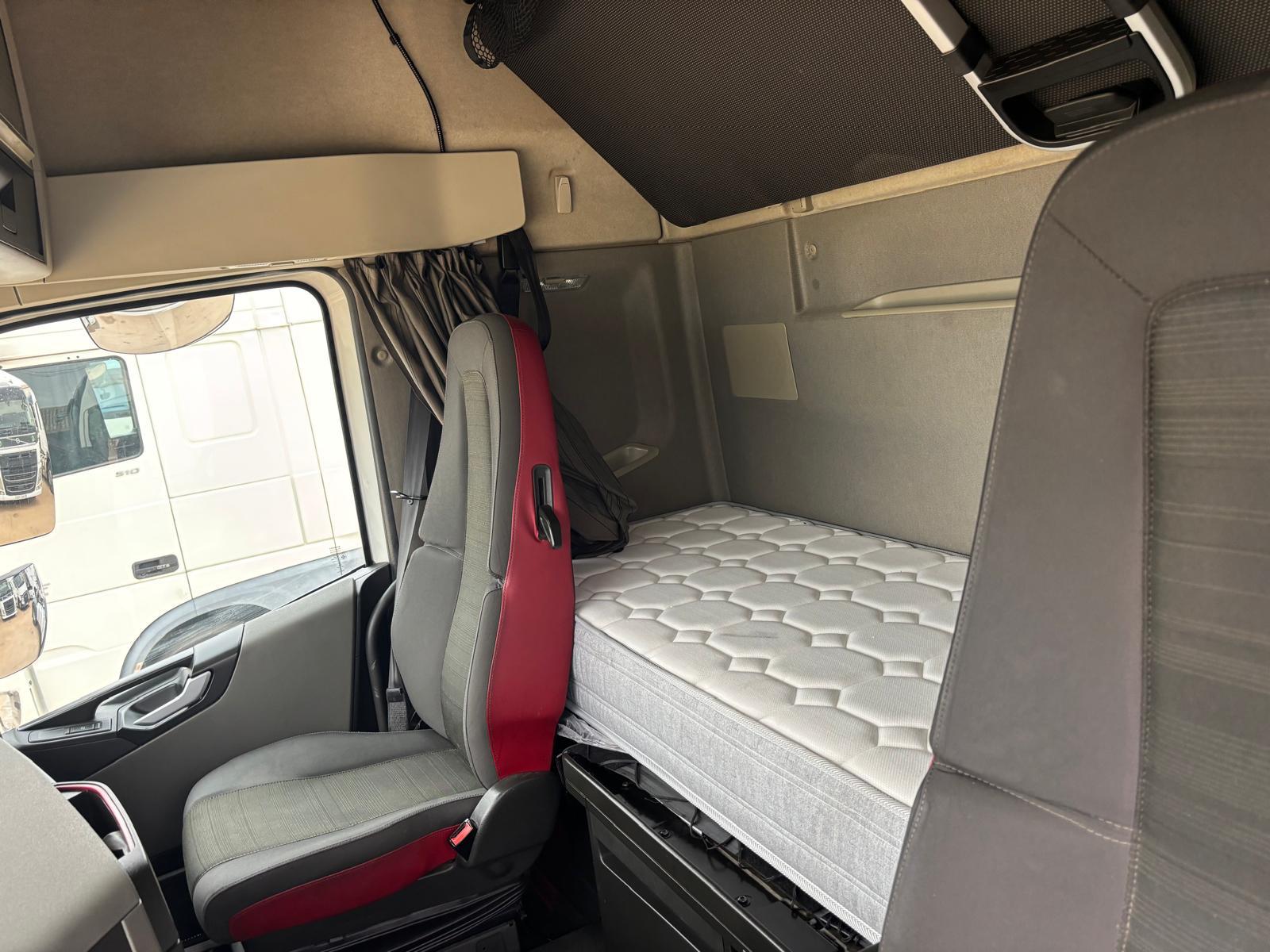 
								Cabeza tractora Volvo FH13 500 4×2 Diesel Euro 6 usada full									