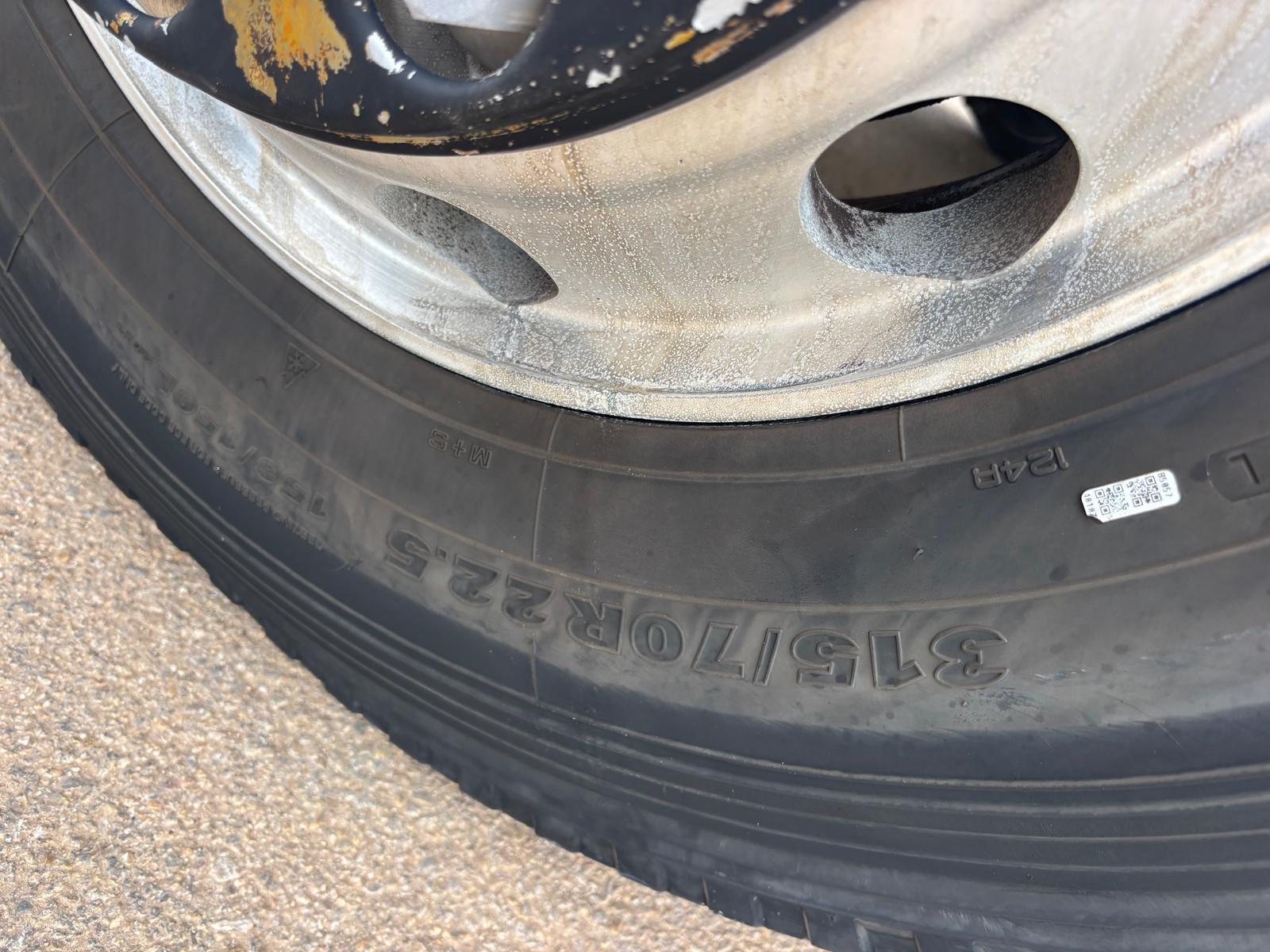 
								Cabeza tractora DAF CF FT 450 4×2 Diesel Euro 6 usada full									