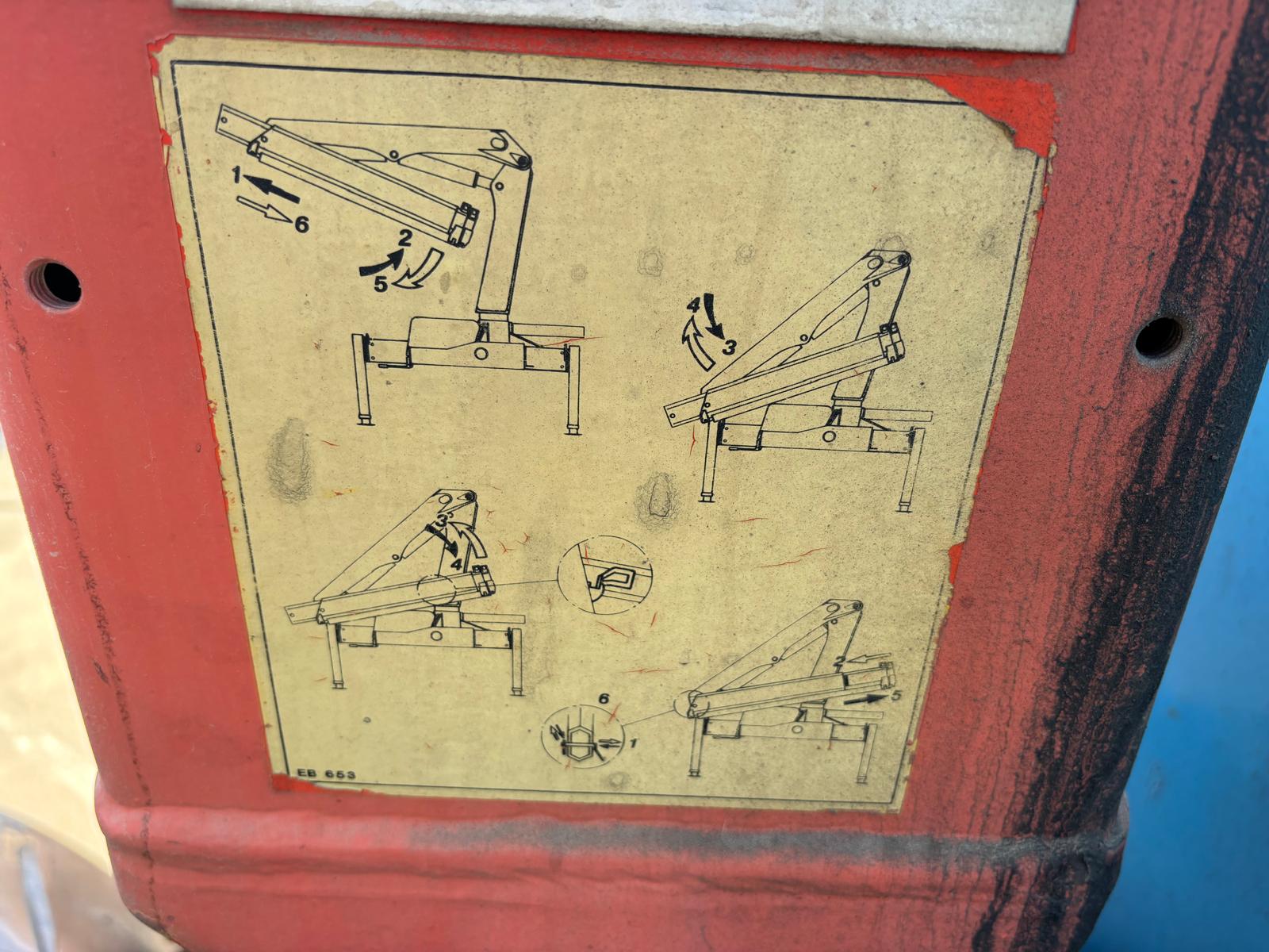 
								Camión caja abierta MAN F2000 19.403 6×2 Diesel Euro 2 grúa usado full									