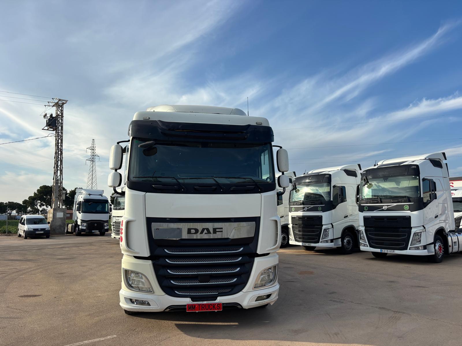 
								Camión tautliner (lonas correderas) DAF XF FT 480 6×2 Diesel Euro 6 usado full									