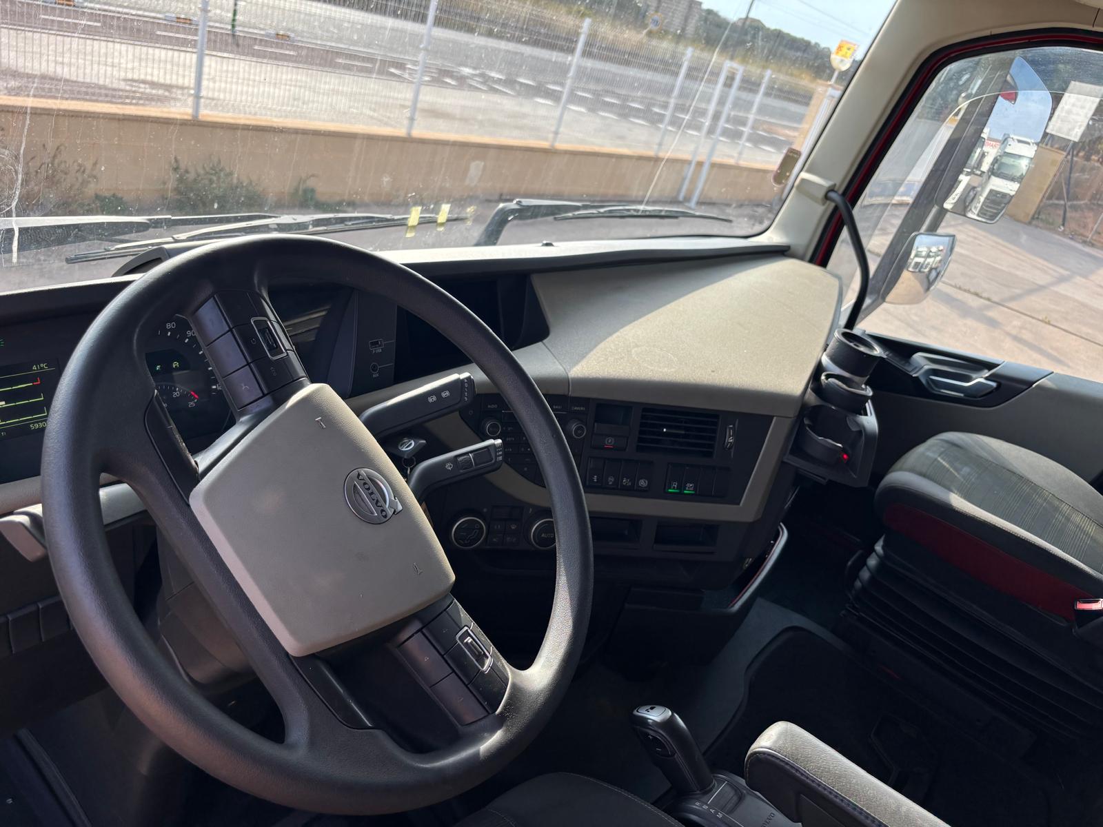 
								Cabeza tractora Volvo FH13 500 4×2 Diesel Euro 6 usada full									